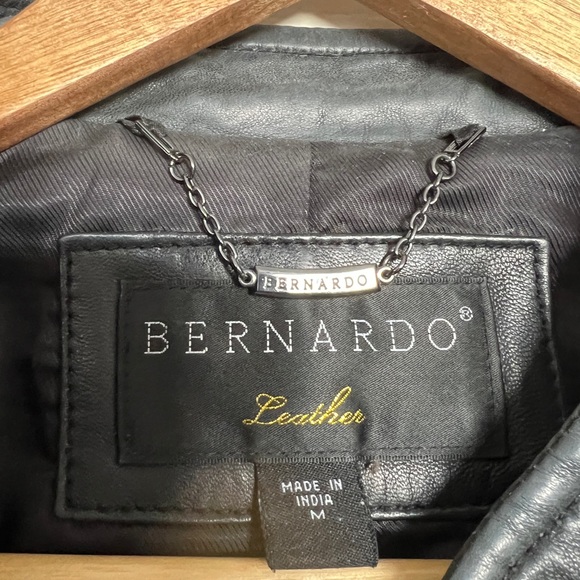 Exceptionally soft, high quality leather motorcycle jacket with mandarin collar - Picture 2 of 7